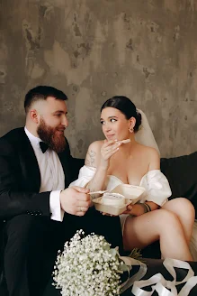 婚礼摄影师Darina Valuyskaya（vdarina）。2022 10月5日的照片