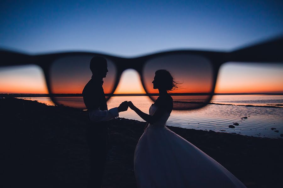 Fotógrafo de casamento Dmitriy Komarenko (komarenko). Foto de 30 de setembro 2015