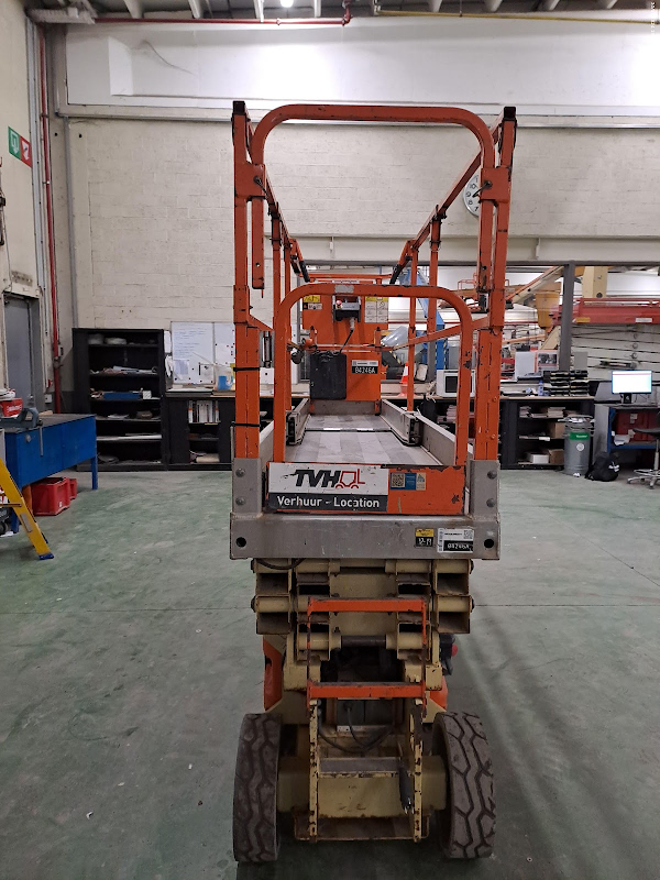 Picture of a JLG 2030ES