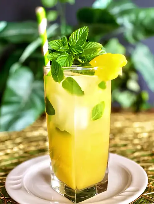 Pineapple Mojito