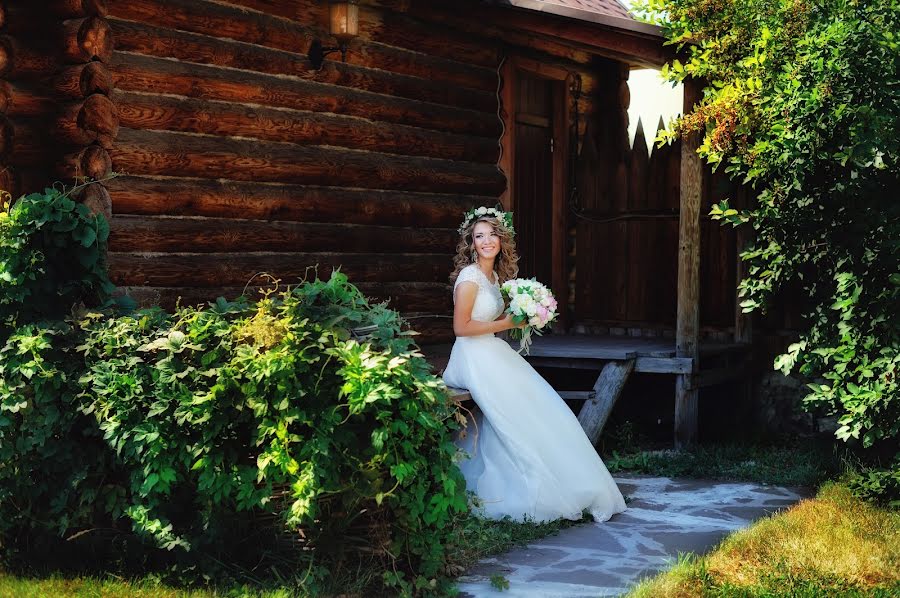 Fotografo di matrimoni Natalya Golovan (natalisnv2007). Foto del 2 settembre 2015