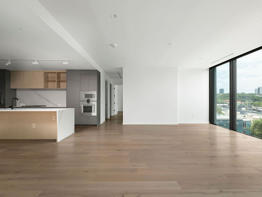 Contemporary apartment with terrace 5