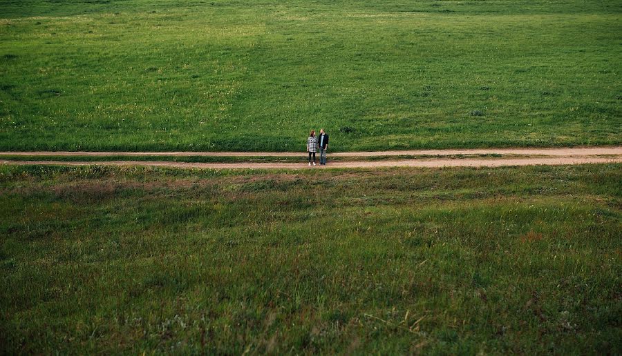 Wedding photographer Sergey Ustinkin (ustsinkikn). Photo of 24 May 2016