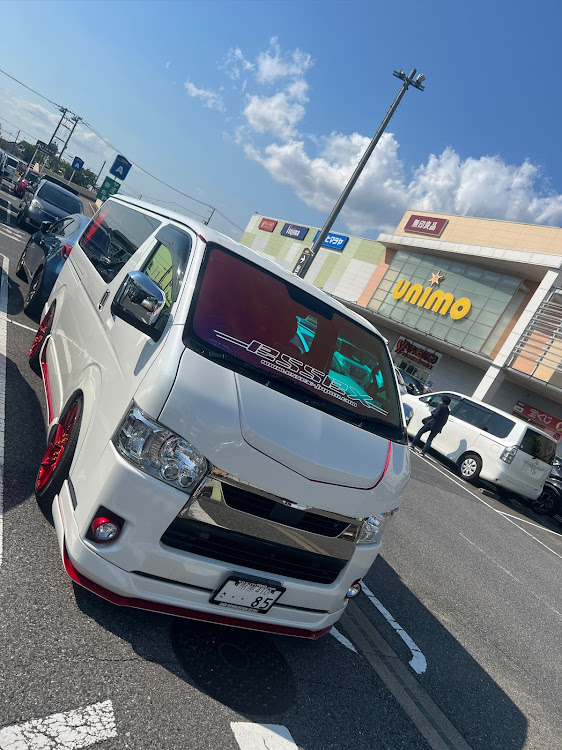 ハイエースバンのGW・5月もよろしくお願いします・低そうで低くない少し低い車・洗車・ゴールデンウィークに関するカスタム事例の投稿画像1枚目