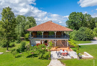 Maison avec piscine et terrasse 14