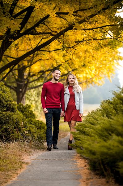 Fotografo di matrimoni Konstantin Levchenko (konstantynphoto). Foto del 24 ottobre 2019