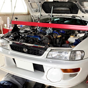 インプレッサ WRX GC8