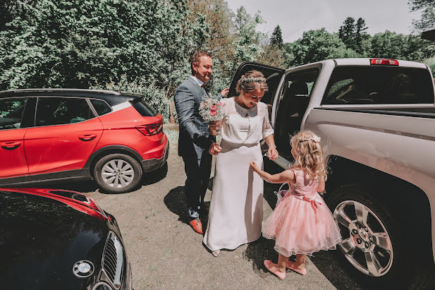 Fotografo di matrimoni Stefanie Haller (haller). Foto del 27 giugno 2019