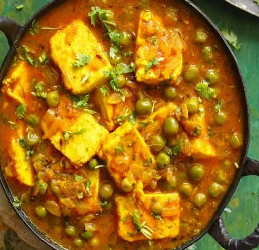 Matar Paneer