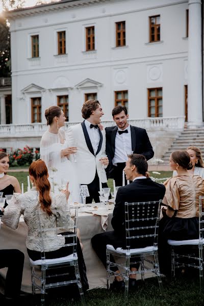 Fotógrafo de casamento Valentin Tatarinov (tatarinov). Foto de 30 de julho 2023