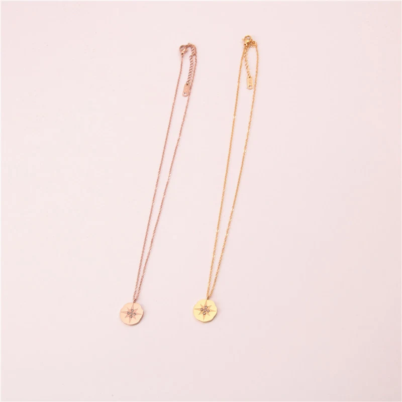 Beixing titanium stalen vergulde ronde damesketting met Sun-star diamanten, een elegante clavicle ketting voor elke outfit.