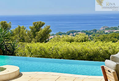 Maison avec piscine et terrasse 18