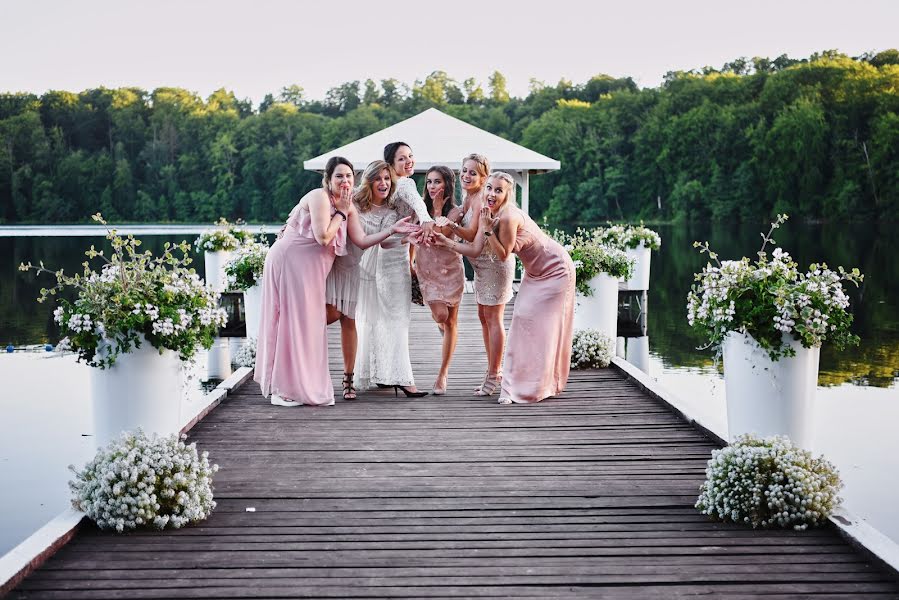 Fotógrafo de casamento Michał Dzido (yesidonetpl). Foto de 6 de dezembro 2018