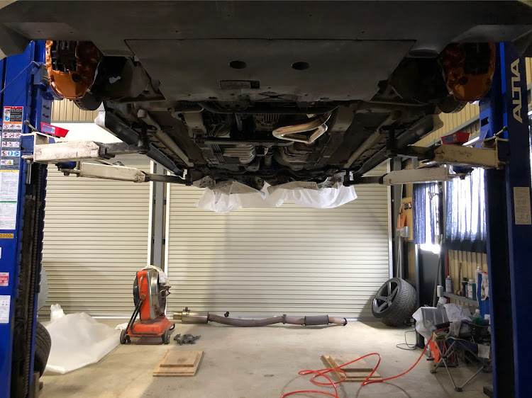 スカイライン GT-RのDIY・サビ退治・スカイラインGT-R BNR34に関するカスタム事例の投稿画像1枚目