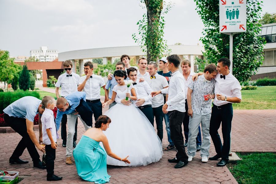 Wedding photographer Natalya Zakharova (nzaharova). Photo of 26 June 2015