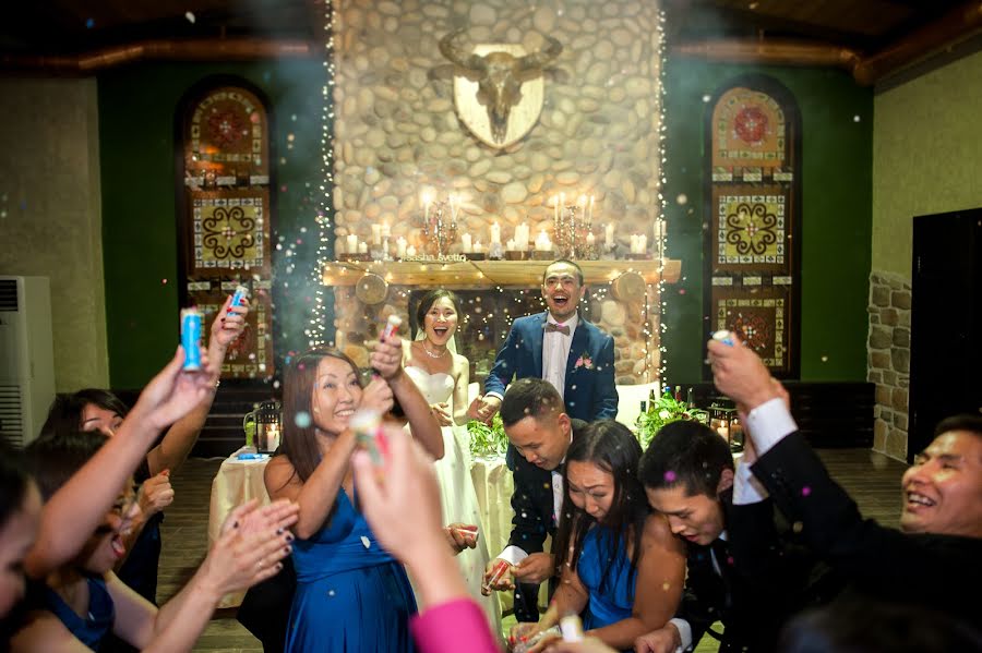 Fotógrafo de casamento Evgeniy Danilov (edanilov). Foto de 10 de setembro 2015