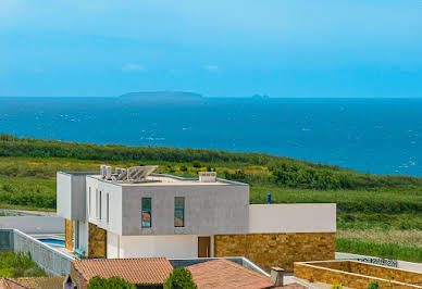 Villa avec piscine et terrasse 2