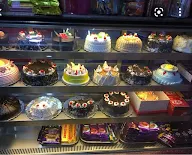 Share Eat Cakes photo 2