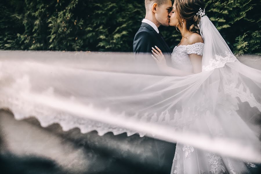 Svadobný fotograf Maks Pyanov (maxwed). Fotografia publikovaná 29. septembra 2019