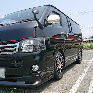 ハイエースバン TRH200V