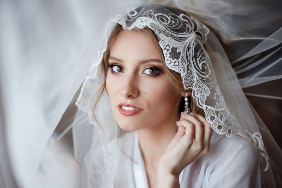 Wedding photographer Olya Yaroslavskaya (olgayaros86). Photo of 27 September 2018