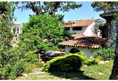 House with pool and terrace 3