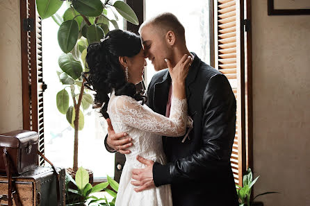 Wedding photographer Evgeniy Svarovskikh (evgensw). Photo of 14 April 2018