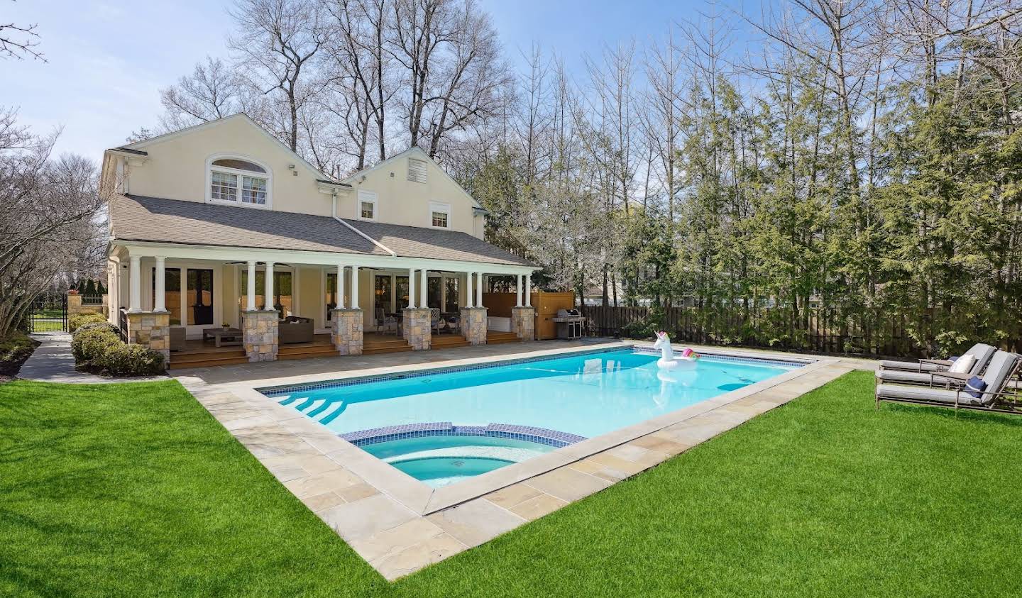 Property with pool Summit