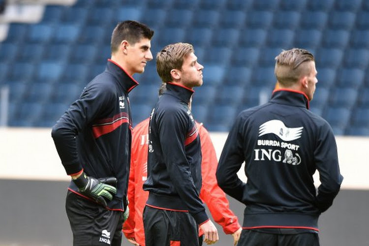 Courtois traint mee, grasmat valt tegen