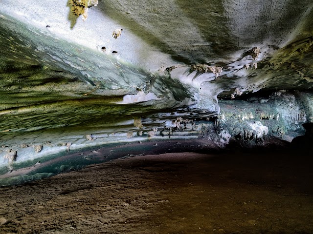 Merapoh Caves Gua Jinjang Pelamin