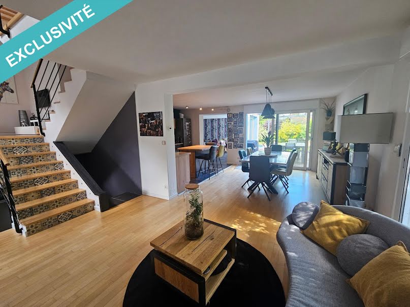 Vente maison 8 pièces 158 m² à Niederbruck (68290), 375 000 €