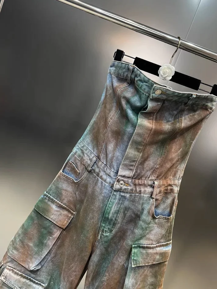 Mono vaquero lavado de moda para mujer Comodidad y estilo todo en uno Perfecto para un look casual y moderno Fácil de combinar y muy versátil Ideal para cualquier ocasión