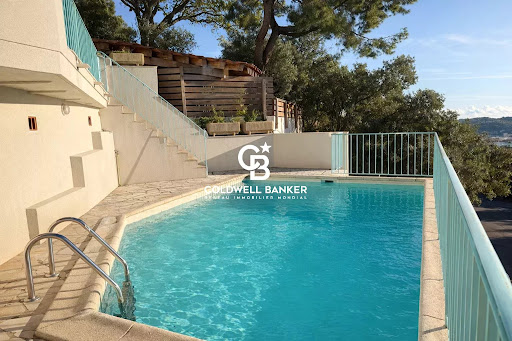 Villa with pool 4