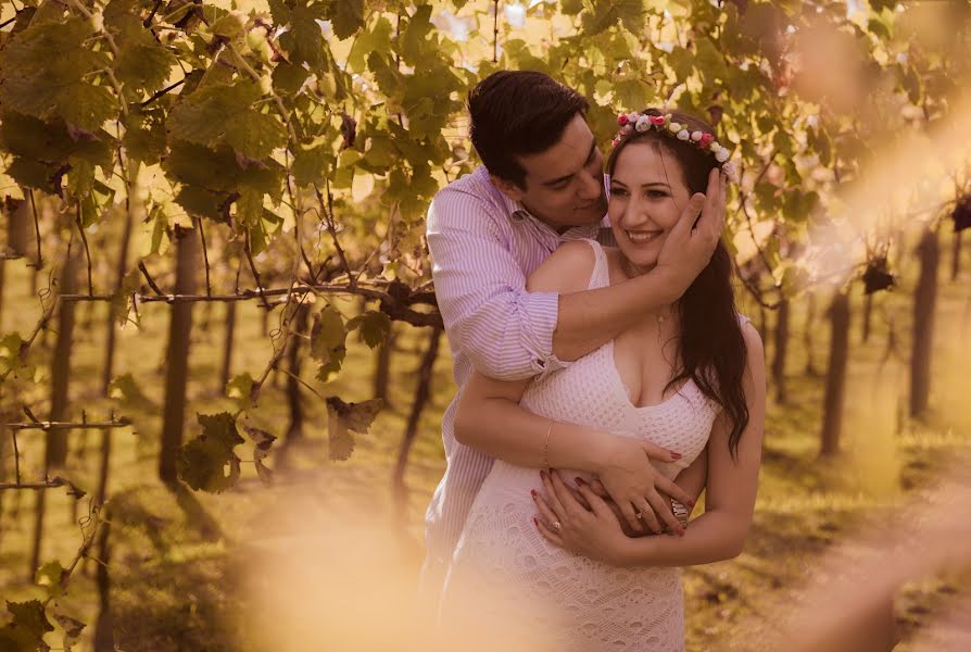 Fotografo di matrimoni Franciele Fontana (francielefontana). Foto del 3 luglio 2019