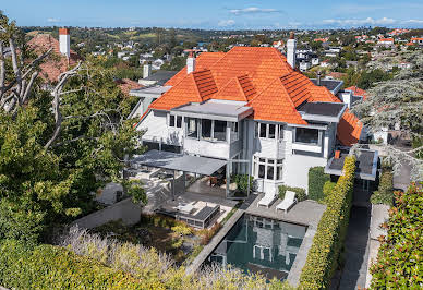 Villa with garden and terrace 2