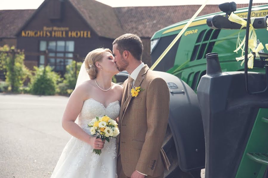 Fotografo di matrimoni Nick Collison (nickcollisonph). Foto del 2 luglio 2019