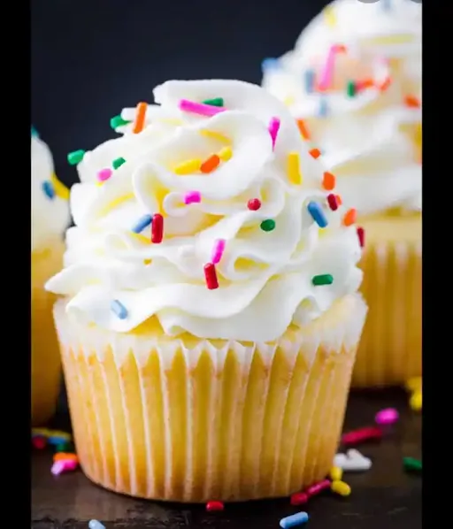 Vanilla Cupcake [1 Piece]