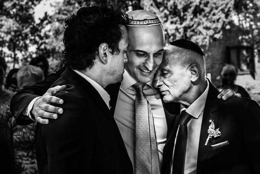 Fotografo di matrimoni Denise Motz (denisemotz). Foto del 8 agosto 2018