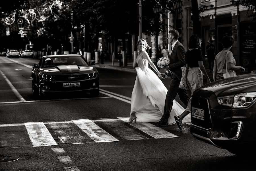 Wedding photographer Dmitriy Makarchenko (weddmak). Photo of 16 July 2019