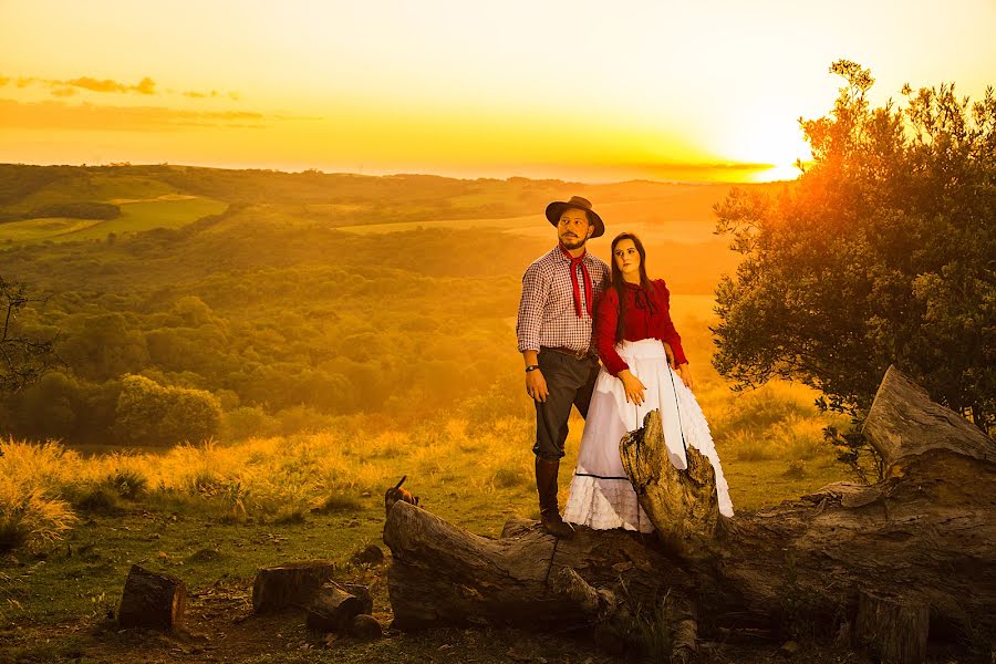 Fotografo di matrimoni Elemar Henz (elemarhenz). Foto del 26 giugno 2021