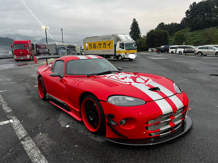 バイパーGTSのアメ車・ダッジ・バイパー・ツーリングに関するカスタム事例の投稿画像1枚目
