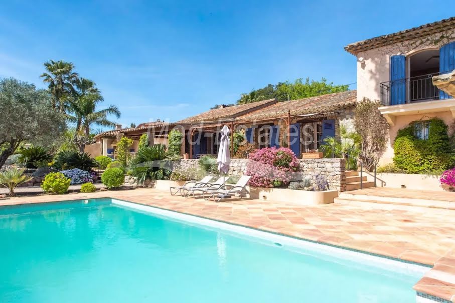 Vente villa 7 pièces 290 m² à Grimaud (83310), 2 395 000 €