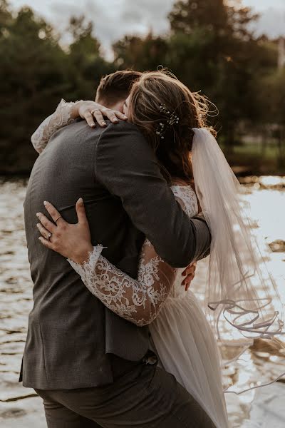 Fotografo di matrimoni Joëlle Roy-Chevarier (joellercphoto). Foto del 28 aprile 2022