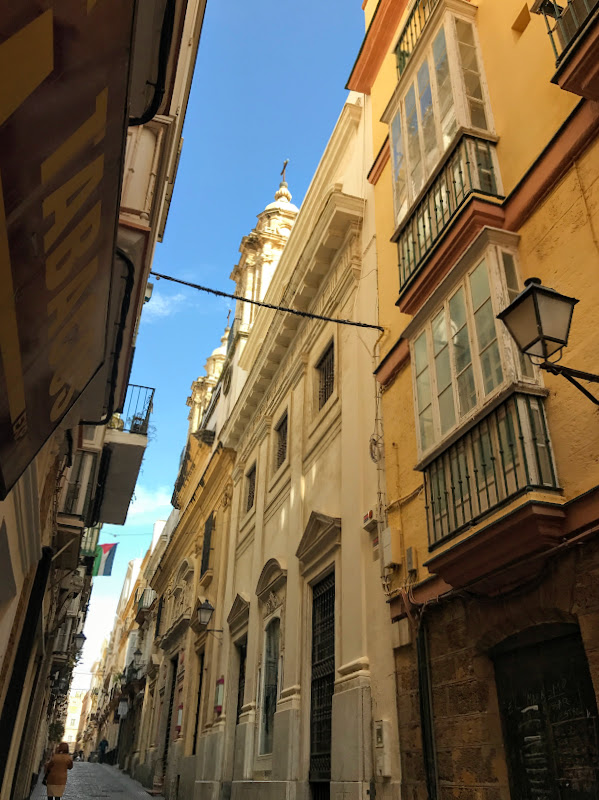 Весна в подарок (Мадрид, Андалусия, март 2018 года на общественном транспорте)