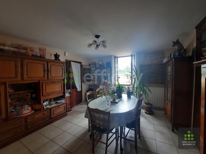 Vente maison 7 pièces 192 m² à Rochechouart (87600), 150 000 €