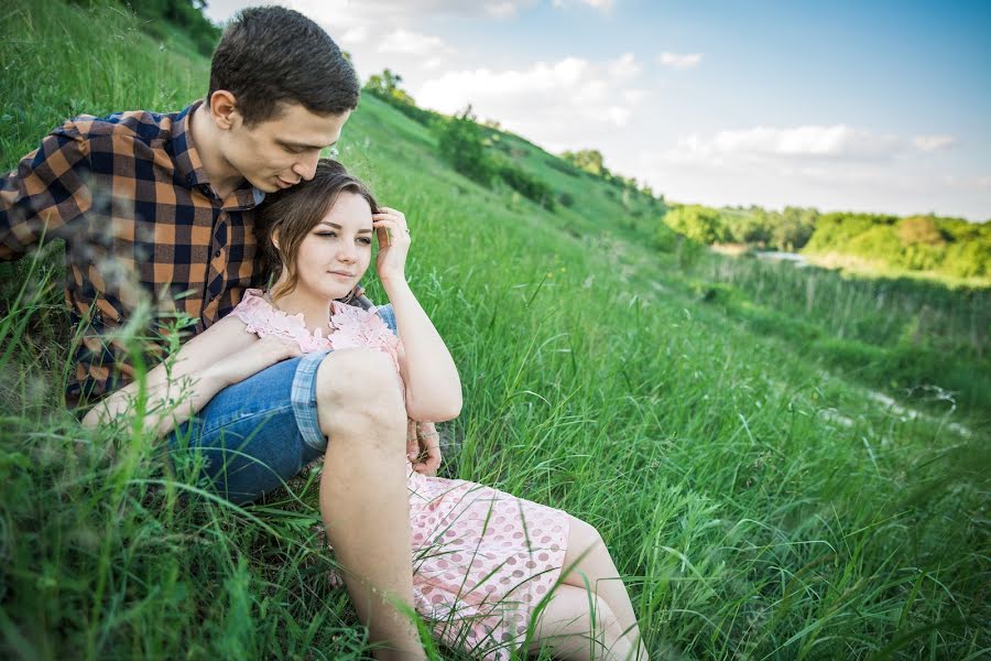 Fotógrafo de casamento Anastasiya Kovalchuk (kovalchuk2907). Foto de 4 de fevereiro 2019