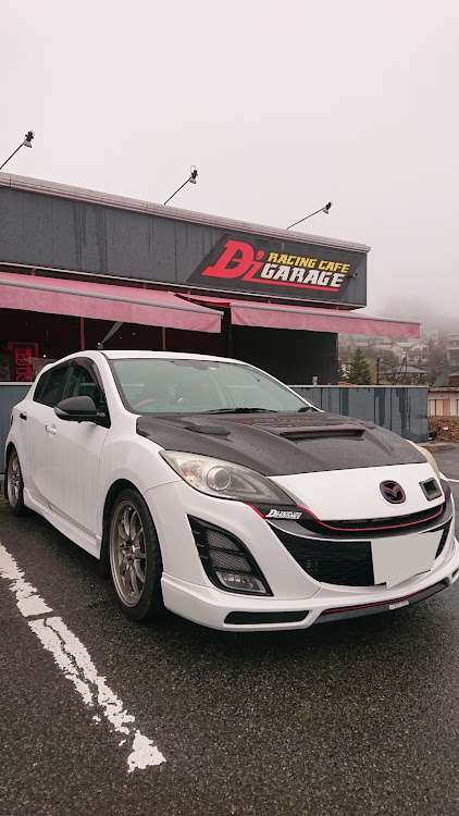 アクセラスポーツの榛名山ドライブ・Dzガレージに関するカスタム事例の投稿画像1枚目