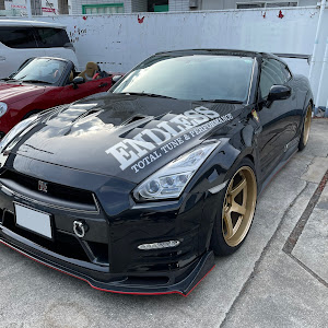 NISSAN GT-R R35