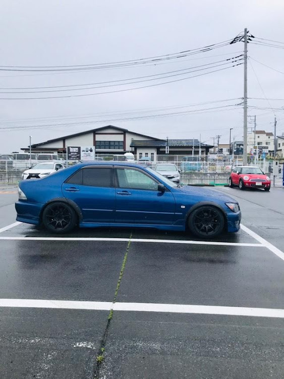 アルテッツァの雨なんでに関するカスタム事例の投稿画像2枚目