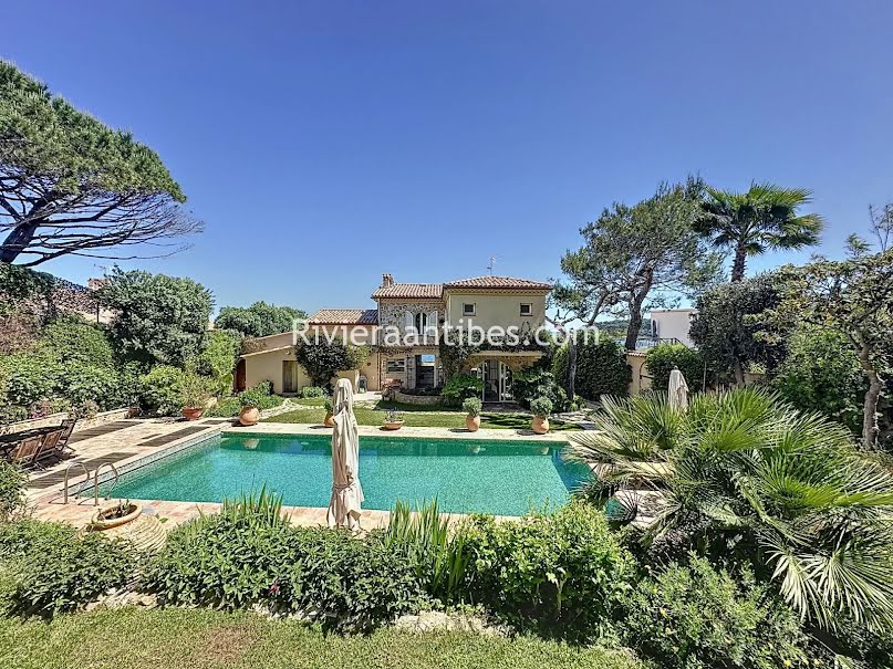 Vente villa 10 pièces 250 m² à Antibes (06600), 5 800 000 €